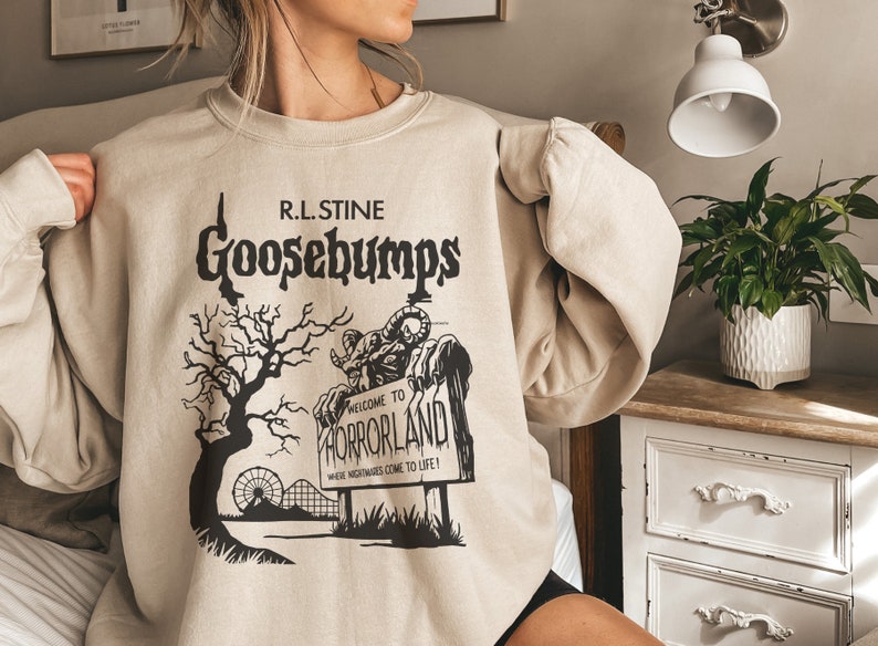 VINTAGE GOOSEBUMPS SWEATSHIRT